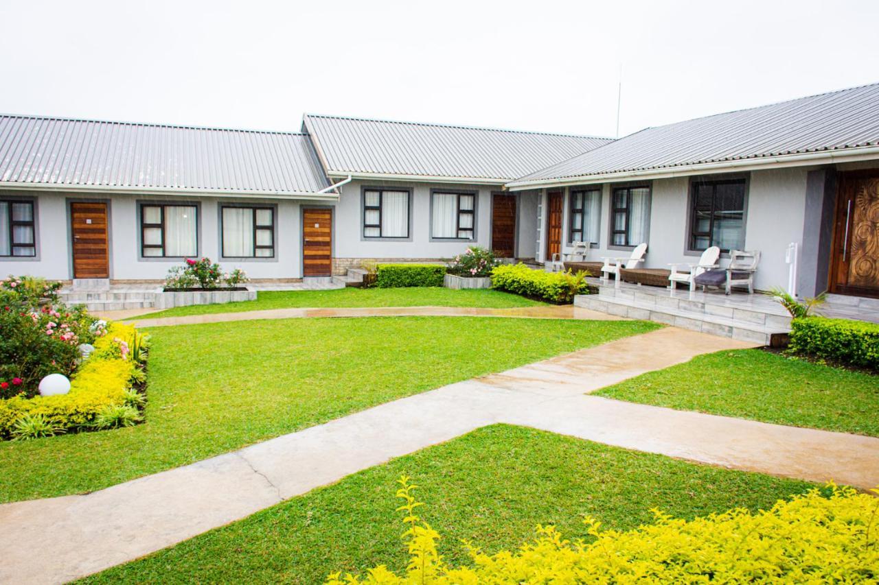 Vikamana Guest House Ulundi Exterior photo