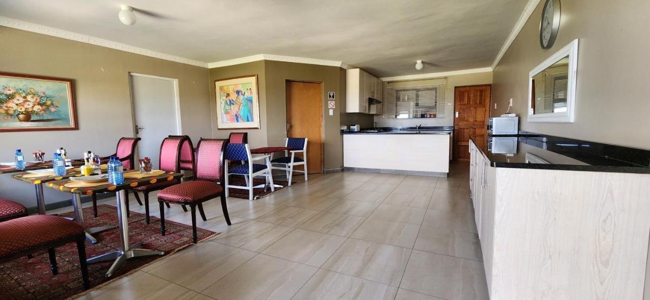 Vikamana Guest House Ulundi Exterior photo